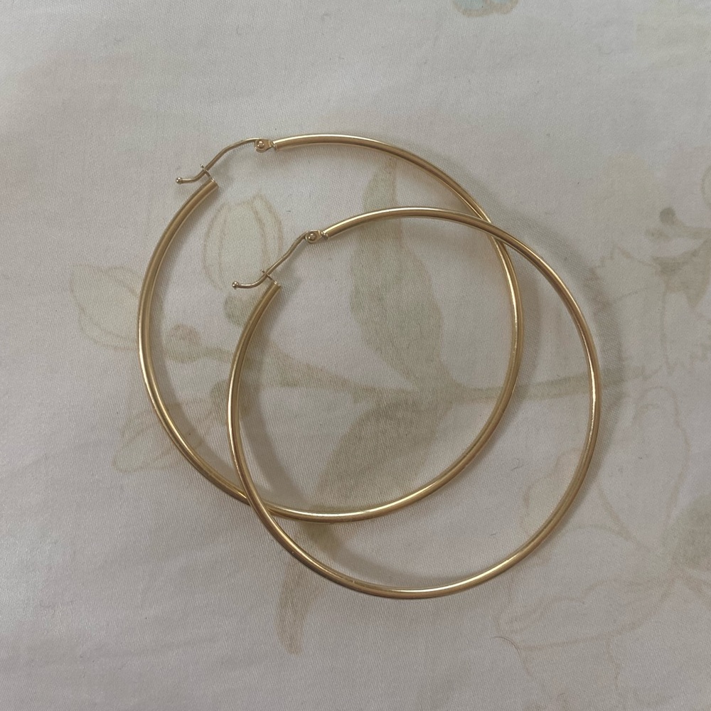 14 karat gold hoop earrings